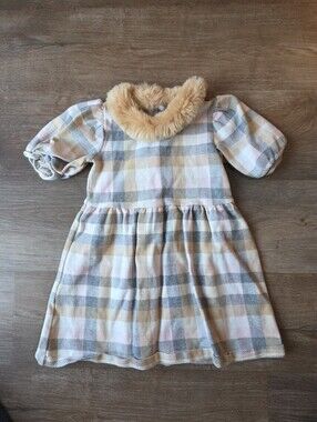 Janie and Jack Tartan Faux Fur Collared Dress with Puff Sleeved, Girls size 4